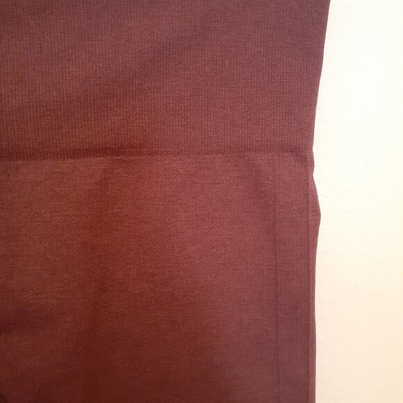 Lululemon In The Flow Crop II - Picture 8 of 16